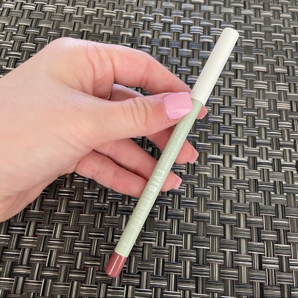 Evio lip-spo liner - Picture 1 of 4